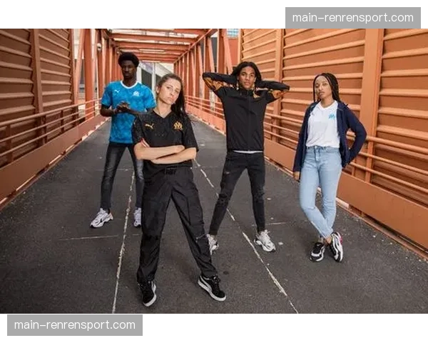 马赛俱乐部推出城市历史文化主题球衣，纪念建城2600年